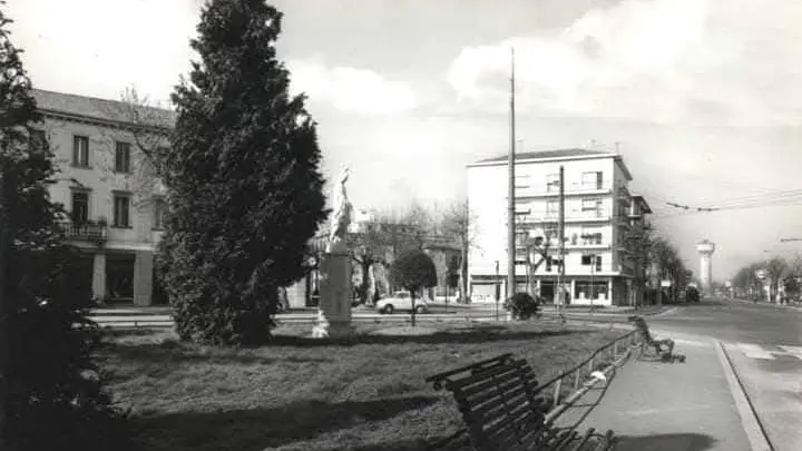 La Madonnina di Marghera in piazzale Giovannacci