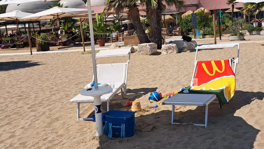 Bimba ustionata sotto il sole a Jesolo