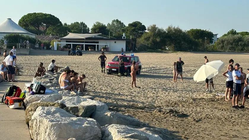 I bagnanti che hanno assistito alle ricerche