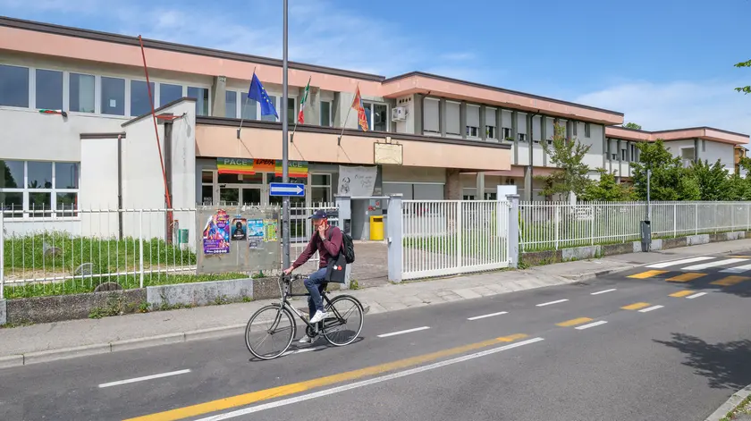 L'esterno del liceo Giorgione di Castelfranco