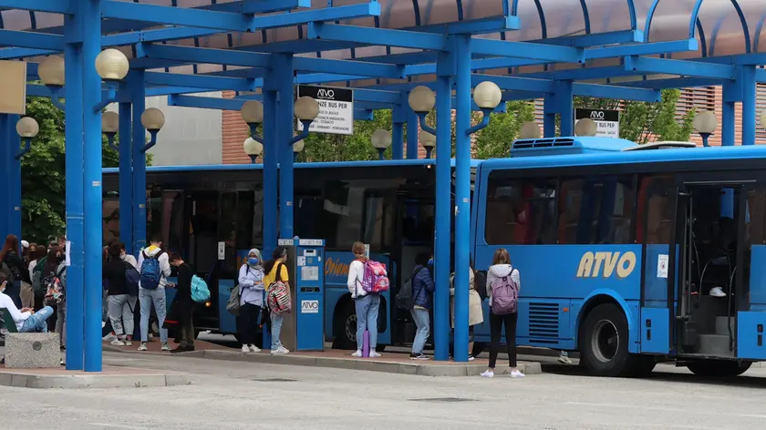 Maranza nel bus, esplode il caos con i passeggeri