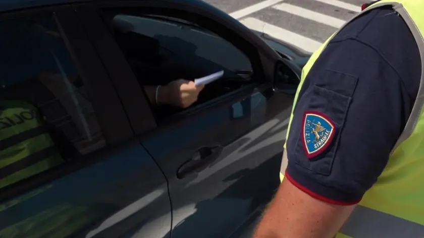 Controlli della polizia stradale