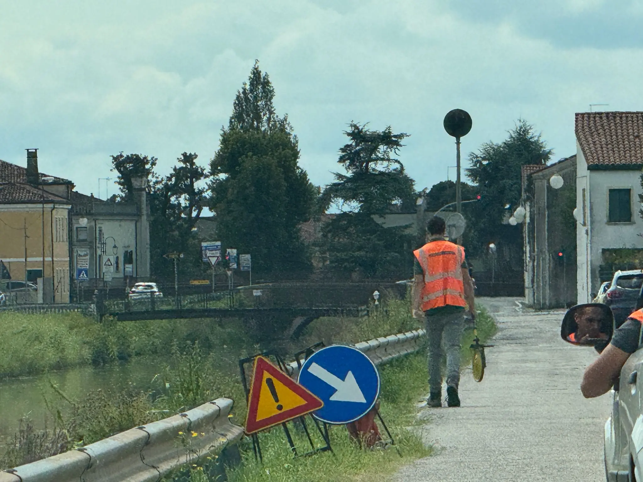 L'argine del Taglio ceduto (Foto Porcile)