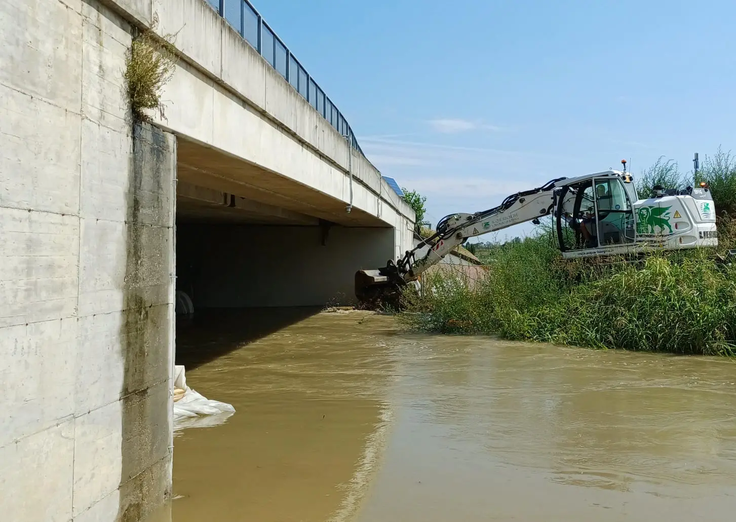 Le operazioni del Consorzio lungo i fiumi nel Veneziano