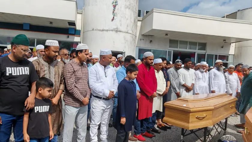 A Mestre l'addio a Samad, l'undicenne annegato nel lago di Molveno