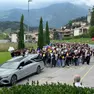L'ultimo abbraccio della comunità a Matilde (Foto Yuri Colleoni)
