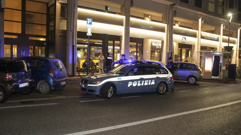 Un controllo della polizia a Mestre