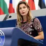 Violenza online: Alessandra Moretti denuncia Phica.eu