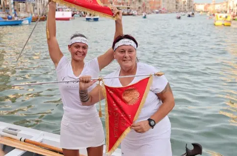 Silvia Bon e Debora Scarpa. Foto Marta Buso