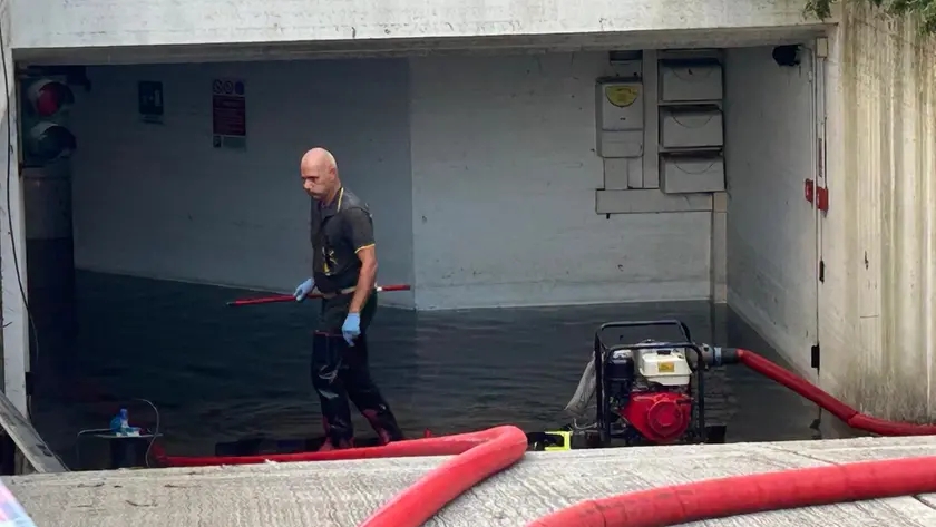Pompieri al lavoro in via Andromeda a Bibione