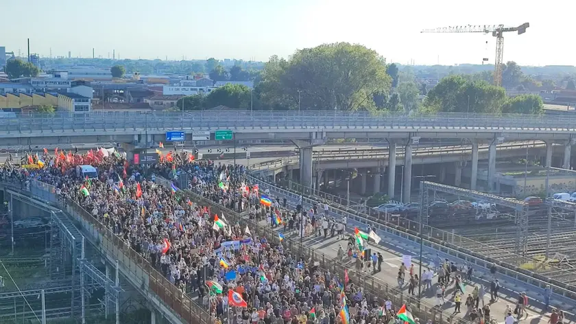 Un momento della manifestazione pro Pal a Mestre