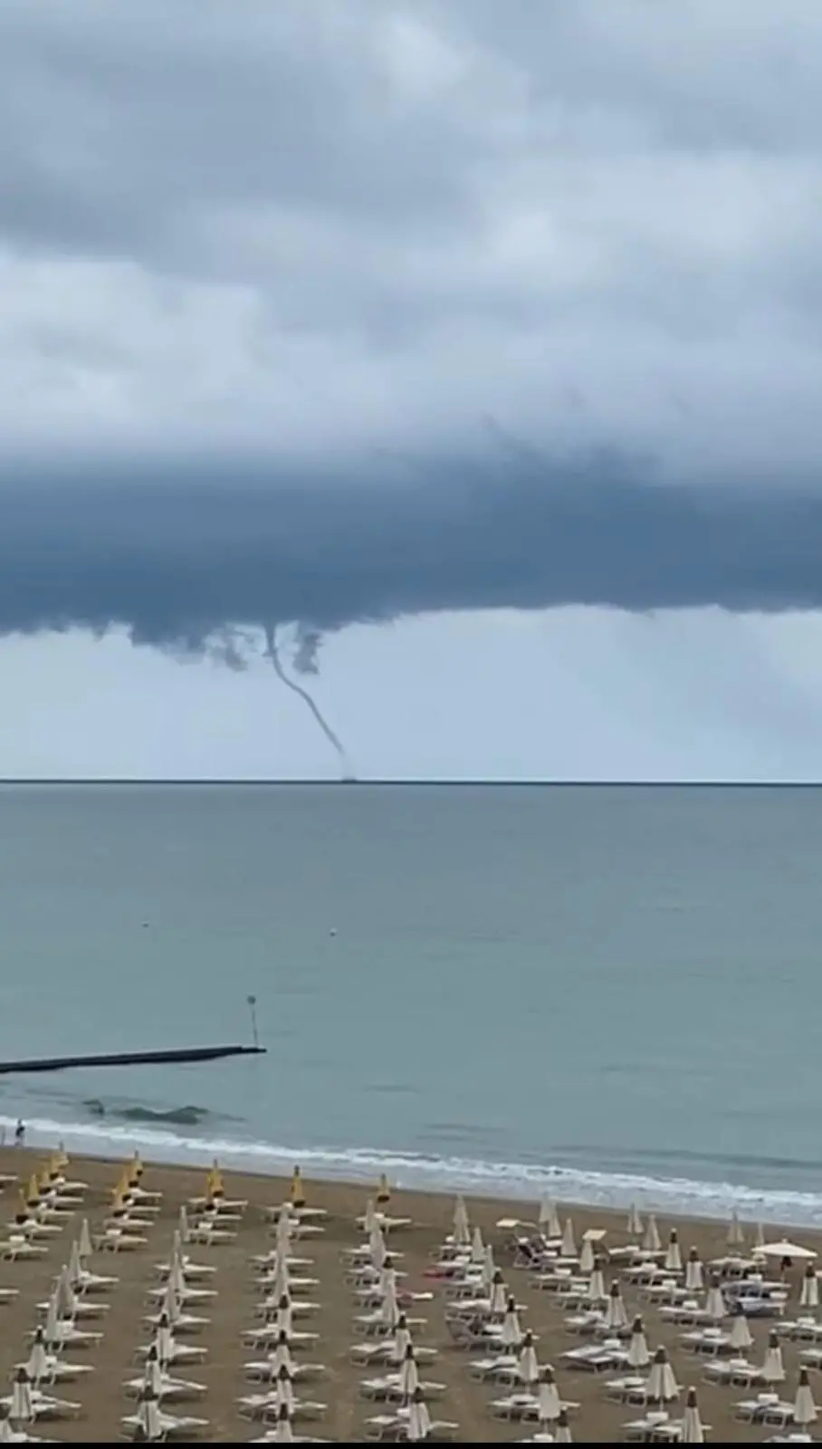 Tromba d'aria al largo di Jesolo