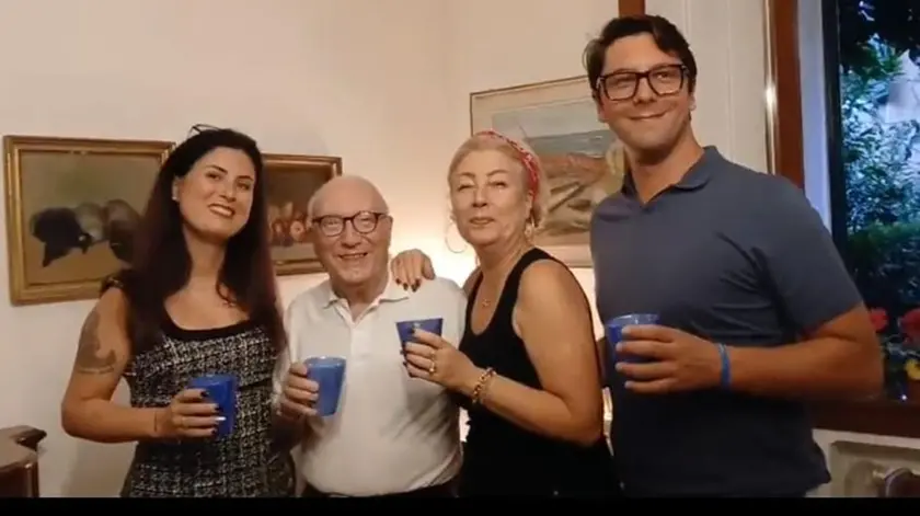 Ferrigno con la figlia Anna, ai lati la nipote Beatrice e il compagno Ares