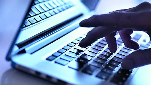 Correntisti più tutelati con le nuove regole sui bonifici istantanei e sui pagamenti online