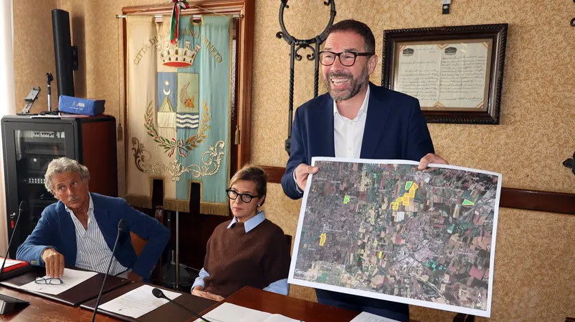 Un momento della conferenza stampa. FotoFilm