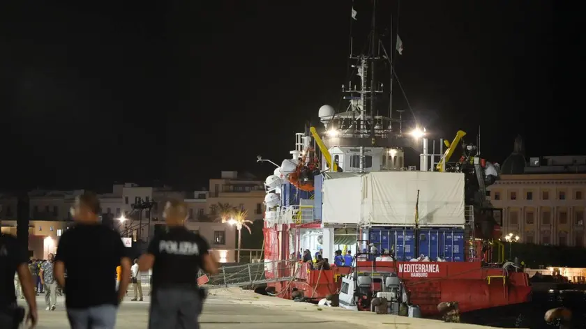 Un'immagine della nave Mediterranea fermata a Trapani il 23 agosto