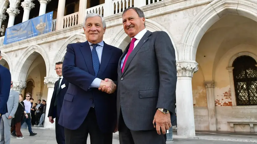 Il ministro Tajani con Brugnaro