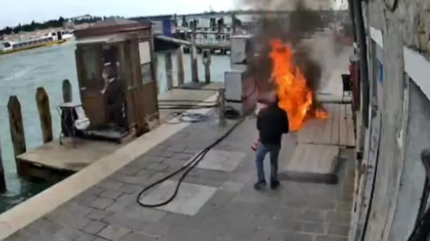 La pompa di benzina