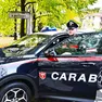 Il giovane stava discutendo animatamente con un coltello in mano