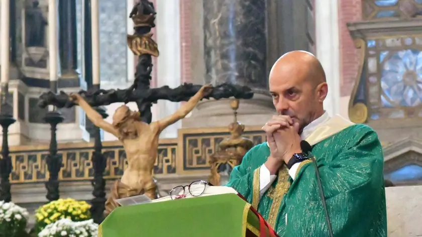 Don Roberto Donadoni, parroco della nuova parrocchia