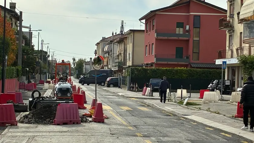 Via Matteotti a Spinea, cantiere senza fine