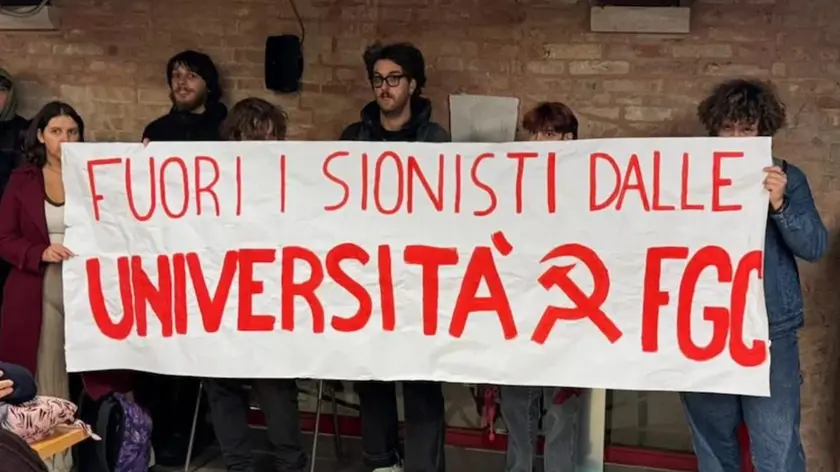 La protesta proPal a Ca' Foscari durante l'intervento di Fiano