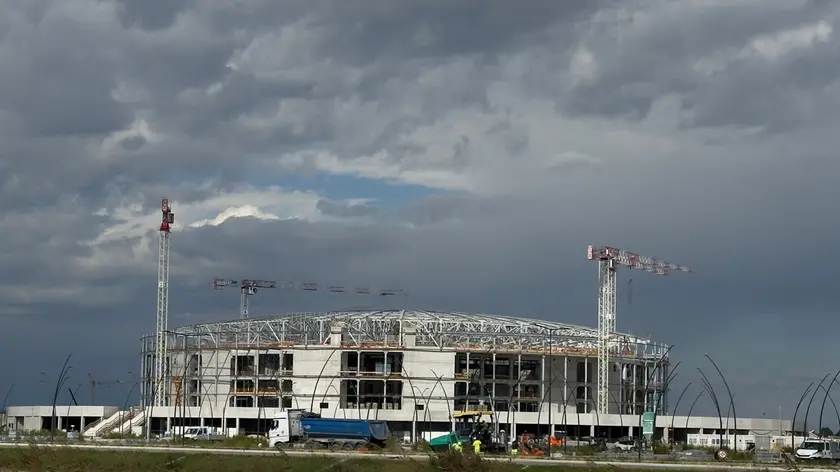 L'arena da diecimila spettatori che sta prendendo forma nel complesso del Bosco dello Sport