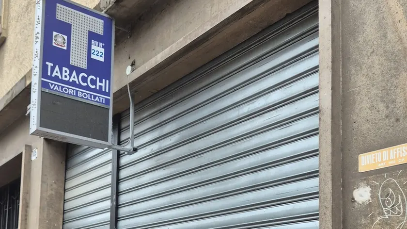 La tabaccheria al civico 107