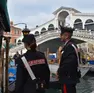 Carabinieri in servizio a Venezia