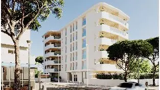 Scontro politico a Jesolo sulla trasformazione dell’ex hotel Tokyo in appartamenti.