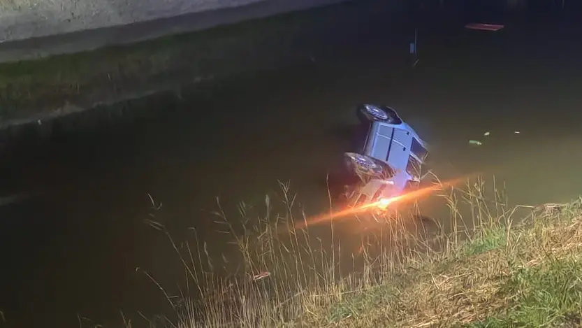 L'auto inabissata nel canale