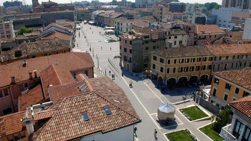 Mestre, piazza Ferretto vista dall'alto