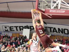 Un'azione di Reyer-Amburgo (foto Lorenzo Pòrcile)