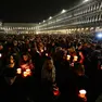 Venezia 18.11.2015 - Fiaccolata in piazza San Marco per ricordare Valeria Solesin, la ragazza veneziana uccisa nell'attentato al Bataclan di Parigi, venerdì scorso. Alla manifestazione spontanea hanno partecipato circa settemila veneziani.