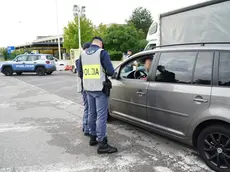 Controlli della Polizia di Stato all’ex valico confinario di Sant’Andrea Archivio Bumbaca