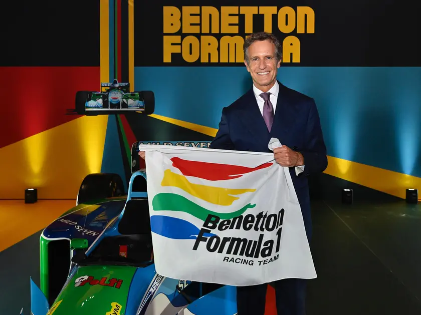 Alessandro Benetton, ex presidente della scuderia, davanti alla B194 di Michael Schumacher