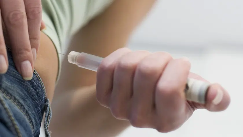 L'iniezione di un farmaco per contrastare il diabete