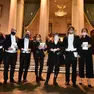 Una protesta degli orchestrali davanti alla Fenice