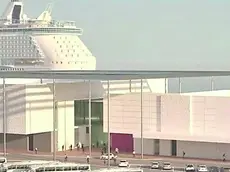 Un’immagine di come sarà il nuovo Terminal delle crociere sul canale Nord sponda Nord di Porto Marghera