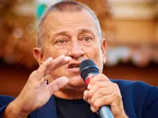 Riccardo Szumski ex leghista, medico sospeso che si autodefinisce "free-vax"