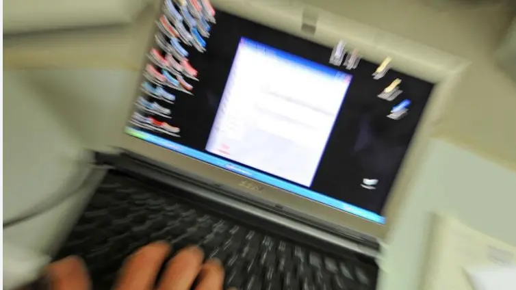 Imprenditrice vittima di una maxi estorsione da uno stalker