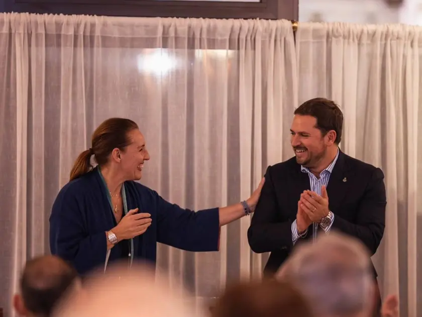 Matteo Romanello a un incontro elettorale con Elena Donazzan