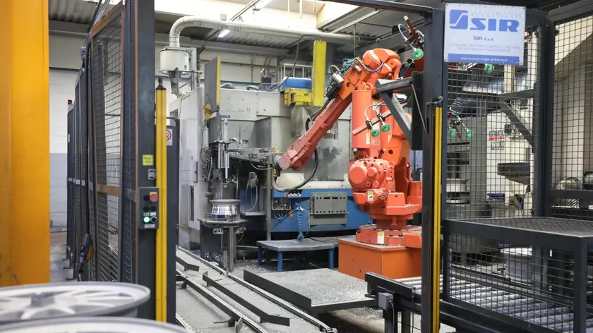 La Speedline di Santa Maria di Sala fa gola a dieci possibili acquirenti