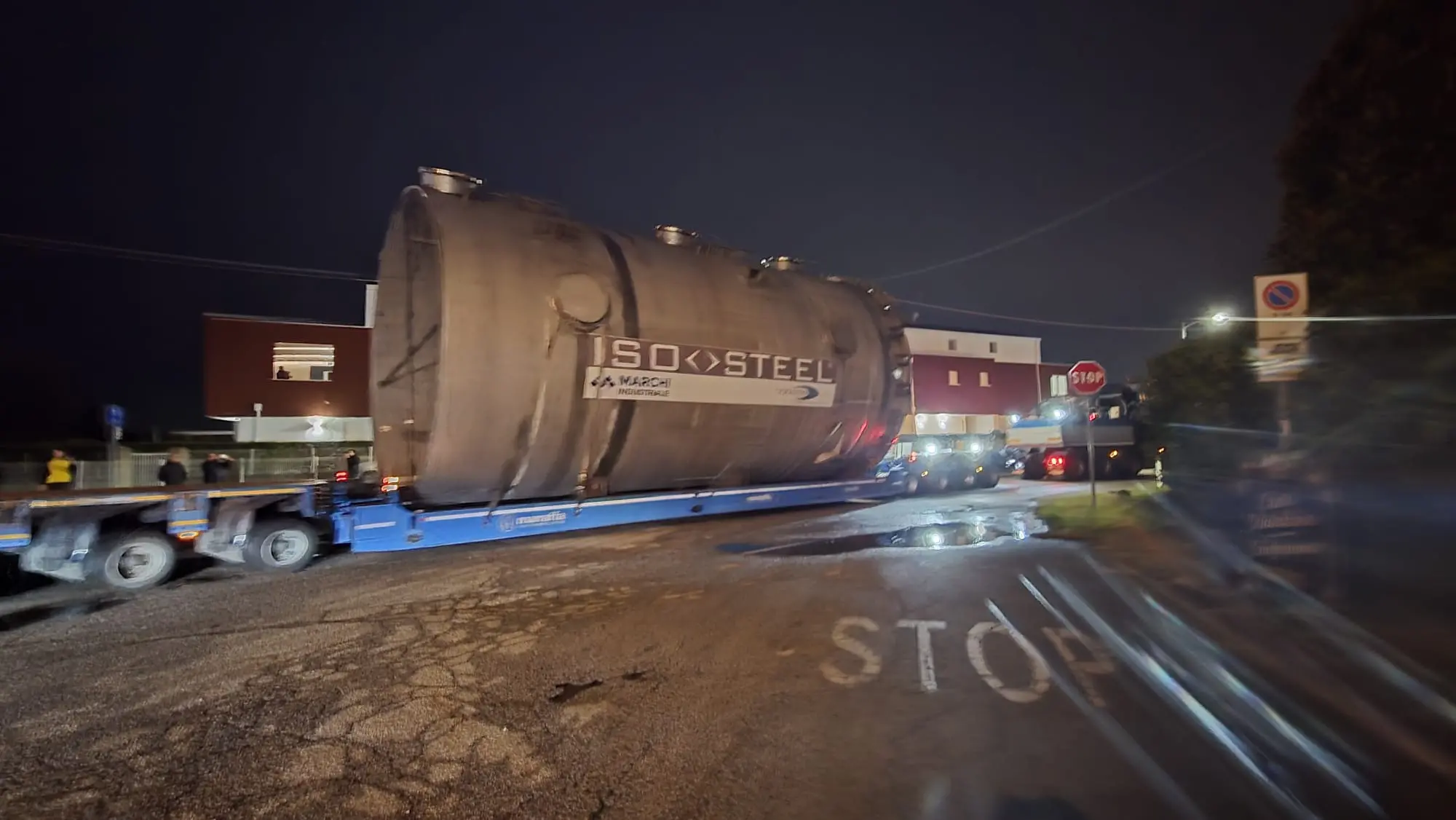 Il trasporto eccezionale della Marchi Industriale