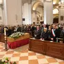 Il Duomo di Treviso gremito per l'addio a Nicola Tognana (fotofilm)