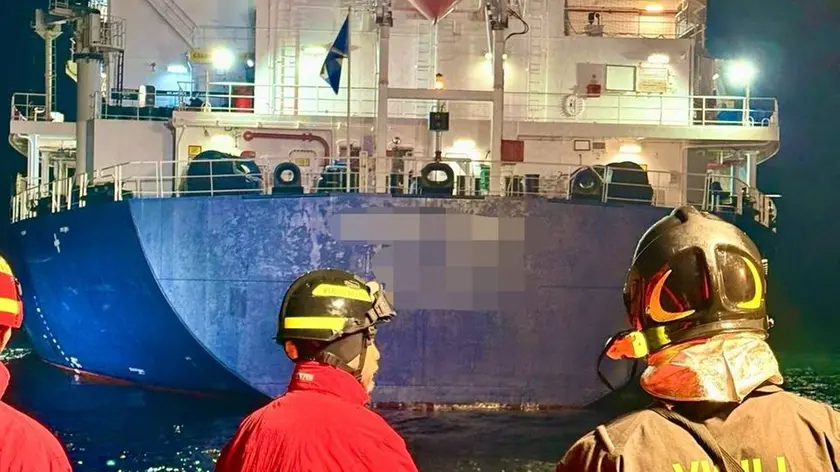 Le operazione di soccorso al largo di Malamocco