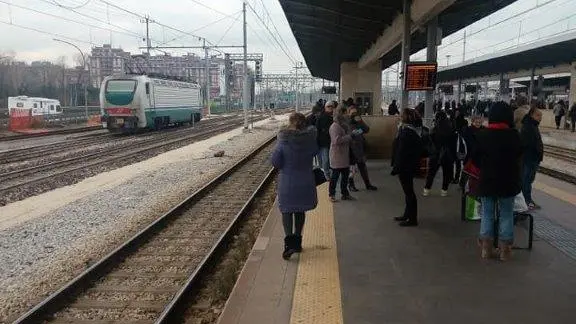 Stazione ferroviaria di Adria