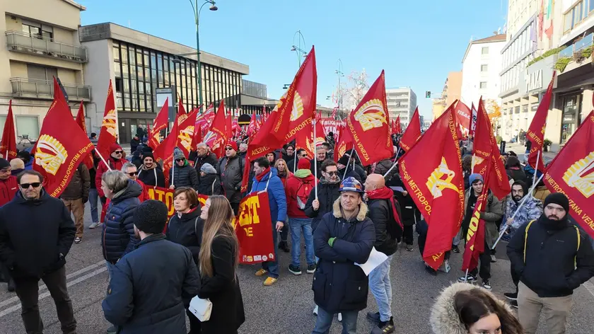 Il corteo a Marghera