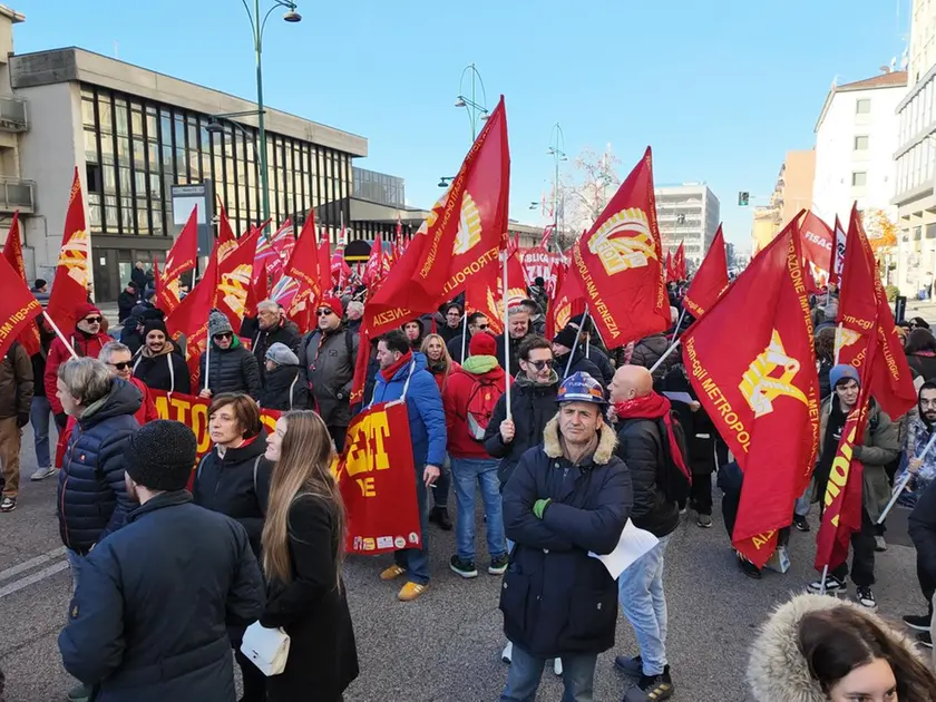 Il corteo a Marghera