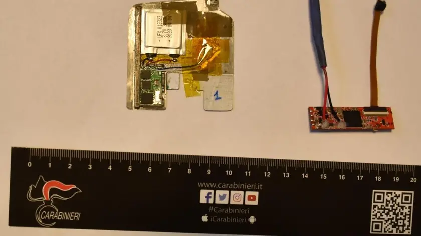 Il materiale utilizzato per la clonazione delle carte di credito